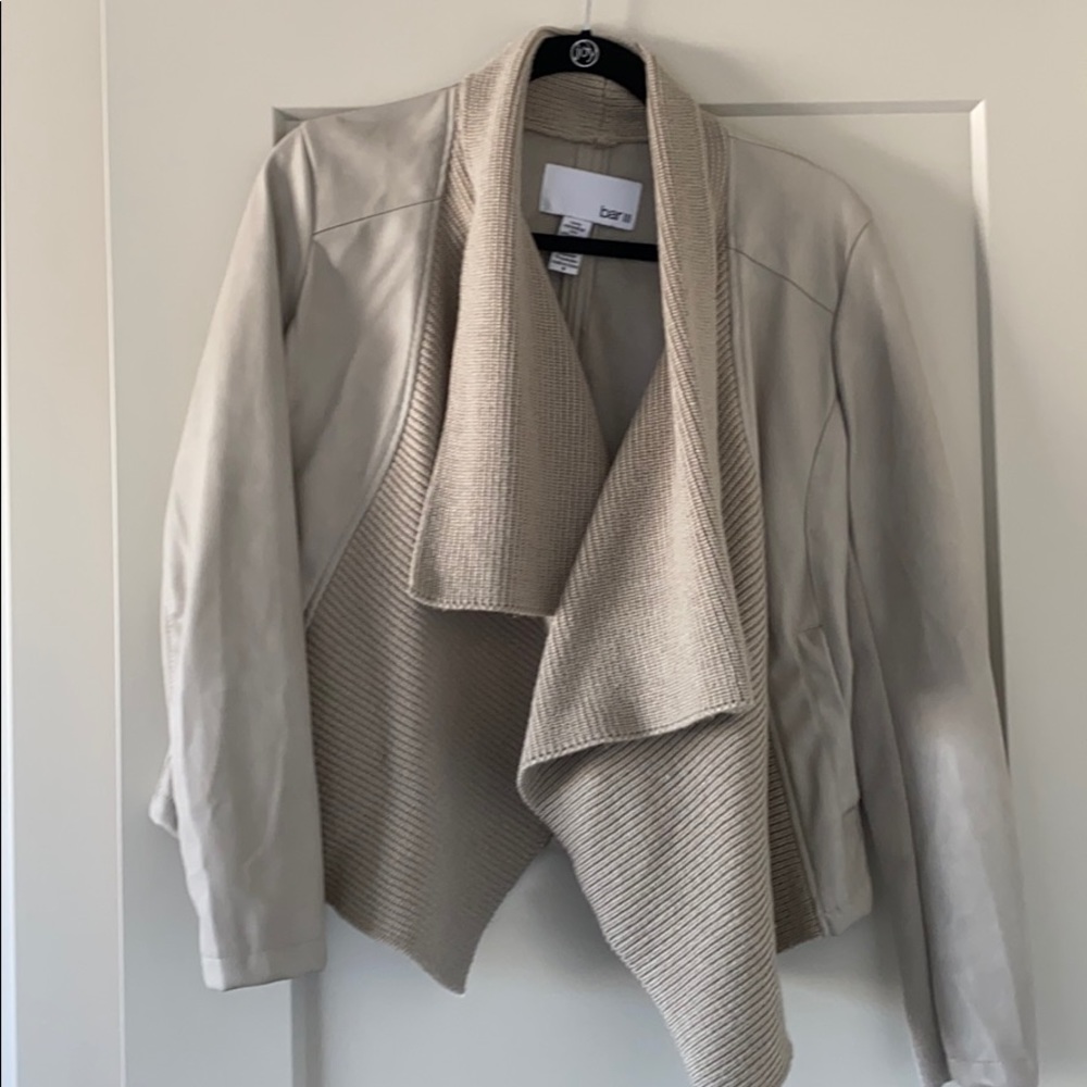 Jacket - Picture 3 of 3